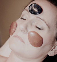 Hot-Stone Massage - Schönheitsmassage für Ihren Körper
